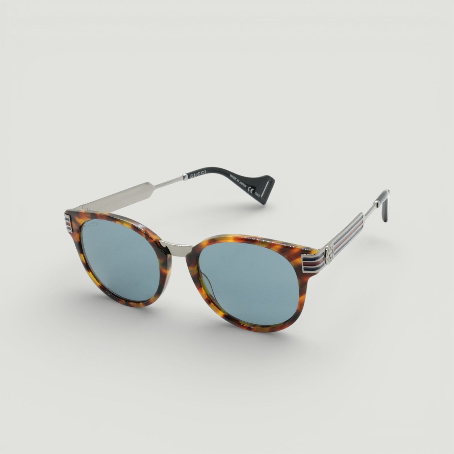 Gucci Sunglasses GG0586S-004