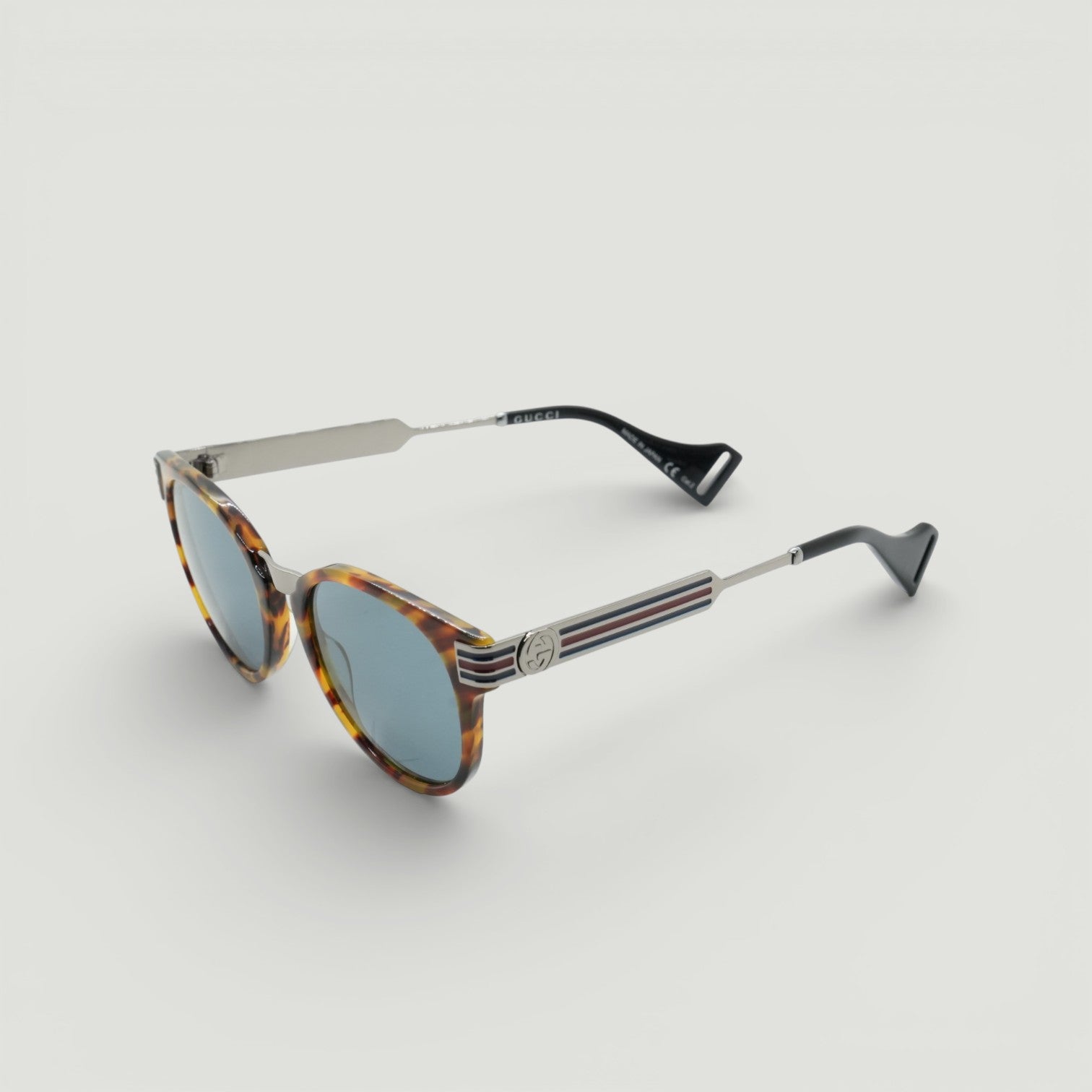 Gucci Sunglasses GG0586S-004