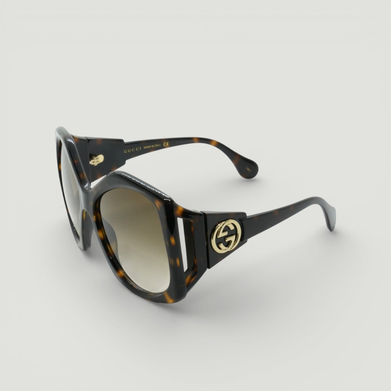 Gucci Sunglasses GG0875S-002